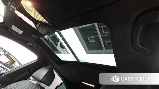 BMW 5 Series (G30) id 3884673 из Кореи 9