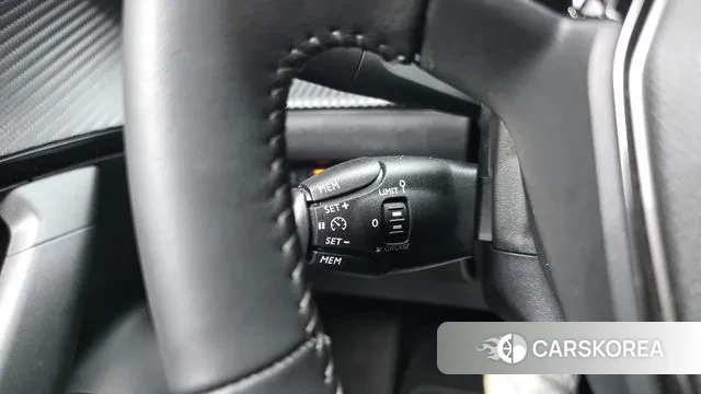 Peugeot e-2008 second generation id 3002356 из Кореи 9