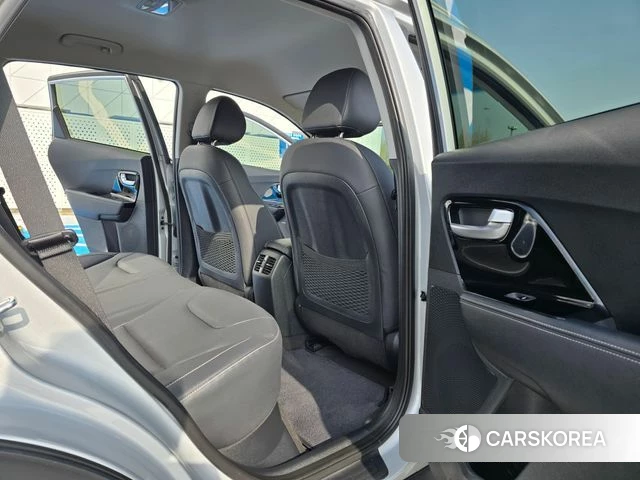 Kia Niro EV id 3924105 из Кореи 9