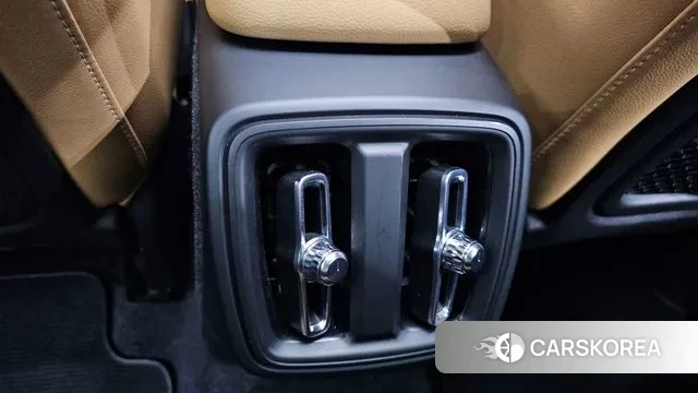 Volvo XC40 id 3788673 из Кореи 9