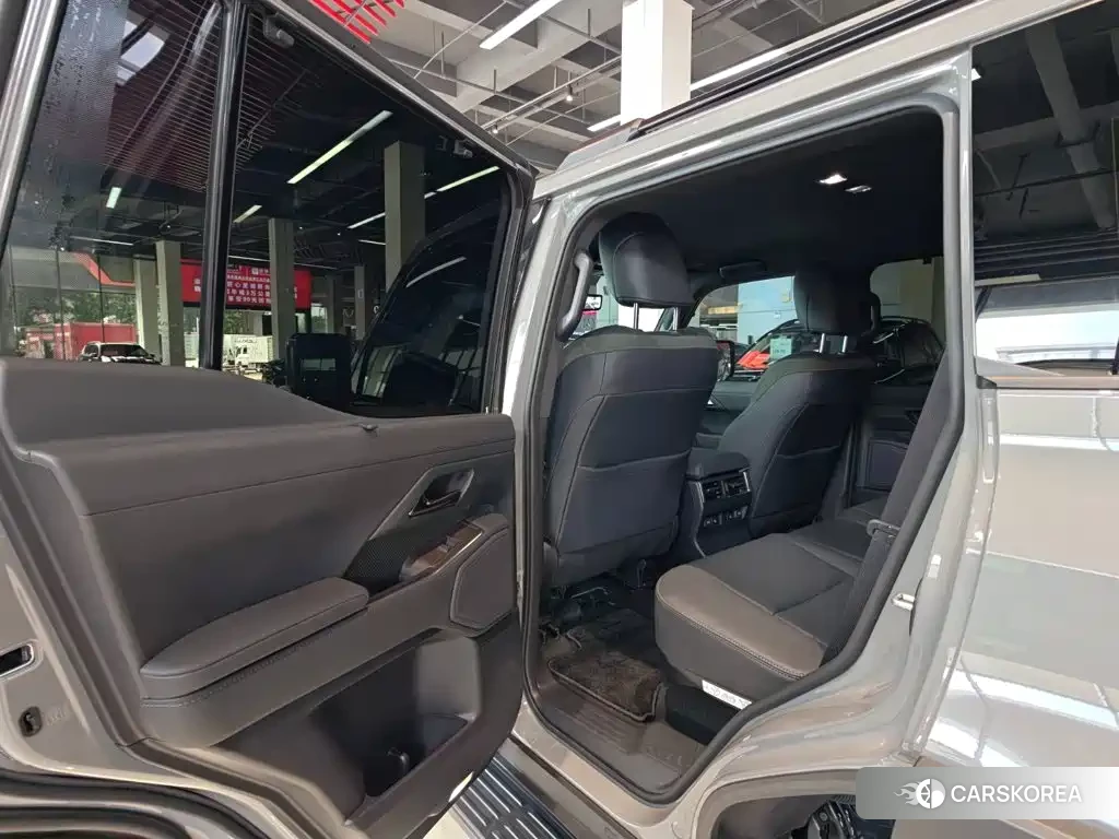 Lexus GX id 4679693 из Китая 9