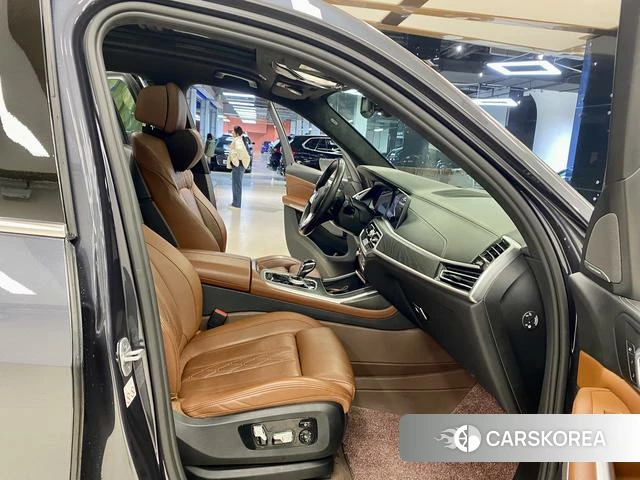 BMW X7 id 4272296 из Китая 9