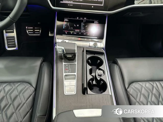 Audi A6L id 4366071 из Китая 9