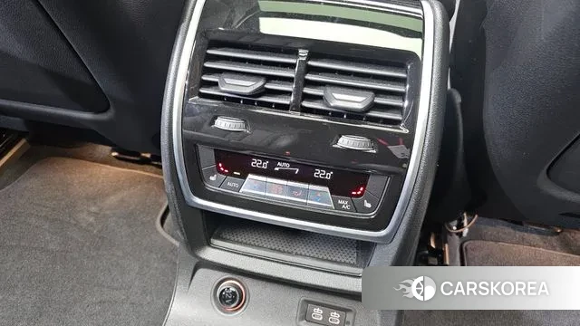 BMW X7 (G07) id 3393973 из Кореи 9