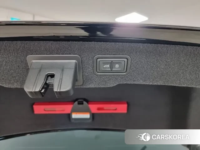 Audi A8 (D5) id 3571676 из Кореи 9