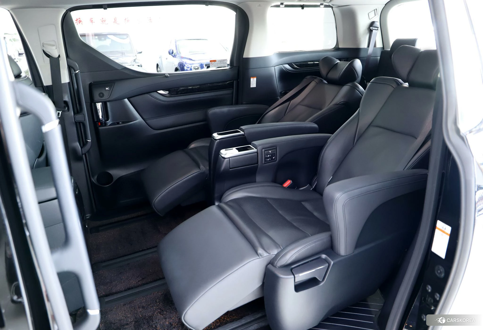 Toyota Wilfa id 4492773 из Китая 9
