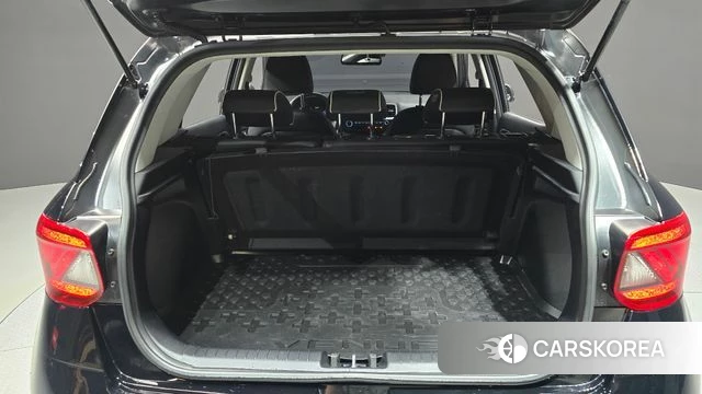 Hyundai Venue id 4350411 из Кореи 9