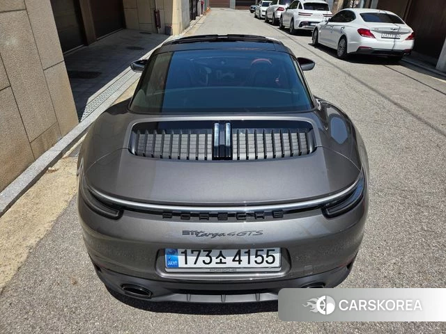 Porsche 911(992) id 4360183 из Кореи 9