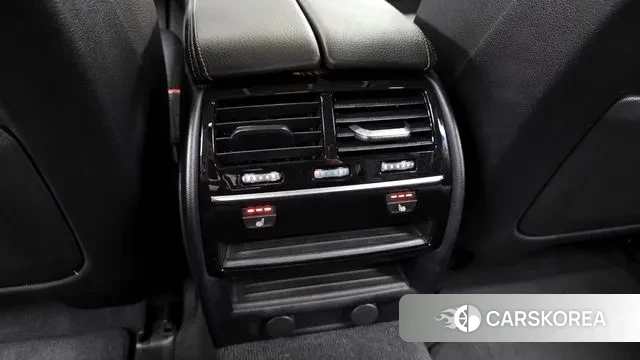 BMW 5 Series (G30) id 3439608 из Кореи 9