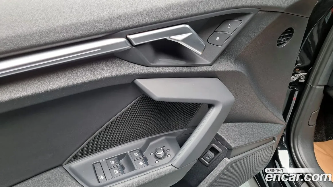 Audi A3 (8Y) id 1934775 из Кореи 9