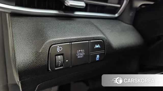 Hyundai Avante Hybrid (CN7) id 3088375 из Кореи 9