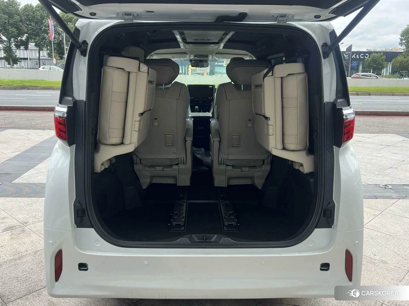 Toyota Elfa id 4479424 из Китая 9
