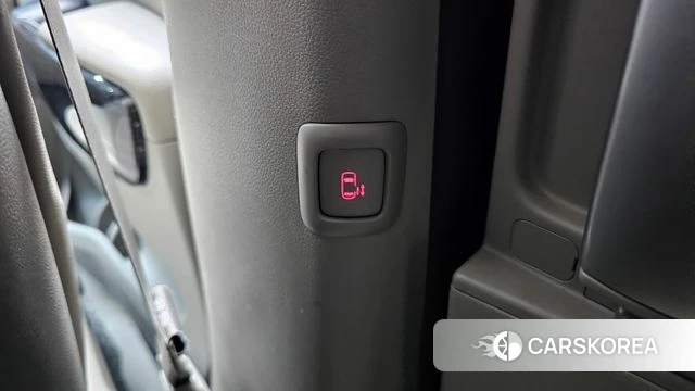 Kia The New Carnival id 4318121 из Кореи 9