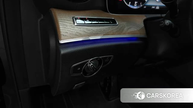 Mercedes-Benz E-Class W213 id 4179952 из Кореи 9