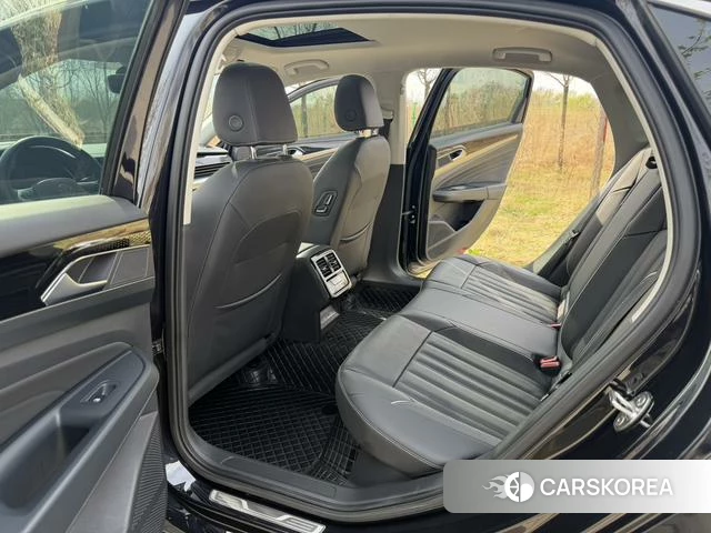 Volkswagen Passat id 4301472 из Китая 9