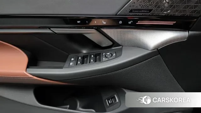 BMW 5 Series (G60) id 3052707 из Кореи 9