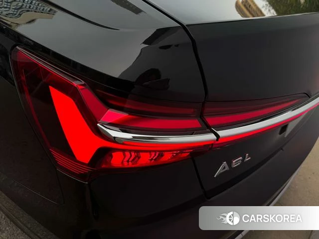 Audi A6L id 4190487 из Китая 9