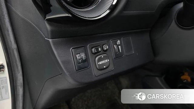 Toyota Prius C id 4482764 из Кореи 9