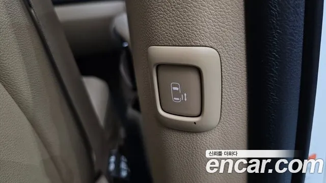 Kia The New Carnival id 2496627 из Кореи 9