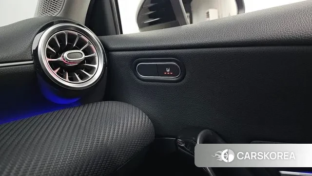 Mercedes-Benz A-Class W177 id 3493963 из Кореи 9