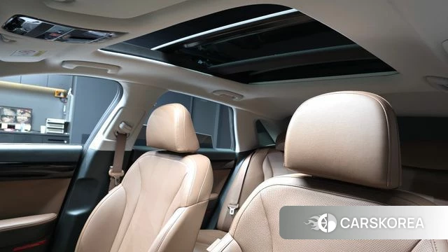 Hyundai Grandeur (GN7) id 4893255 из Кореи 9