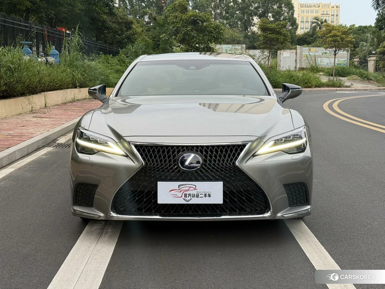 Lexus LS id 4413249 из Китая 9