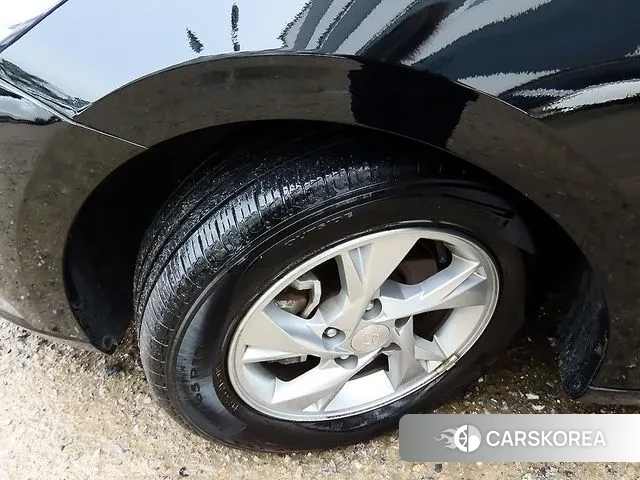 Hyundai Avante (CN7) id 3241954 из Кореи 9