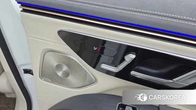 Mercedes-Benz EQS SUV X296 id 3555354 из Кореи 9