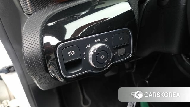Mercedes-Benz A-Class W177 id 4864555 из Кореи 9