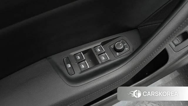 Volkswagen Passat GT (B8) id 3845834 из Кореи 9