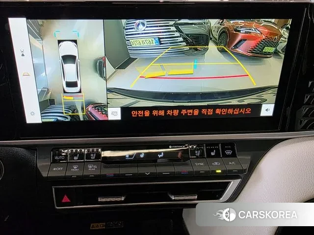 Toyota Camry (XV80) id 3689603 из Кореи 9