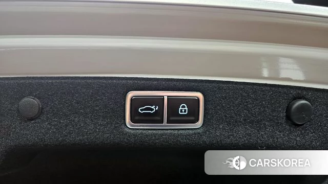 Hyundai Grandeur Hybrid (GN7) id 3933951 из Кореи 9