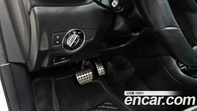 Infiniti Q30 id 2319353 из Кореи 9