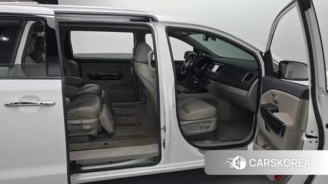 Kia The New Carnival id 3004270 из Кореи 9