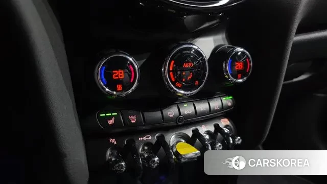 Mini Cooper Electric id 3735379 из Кореи 9