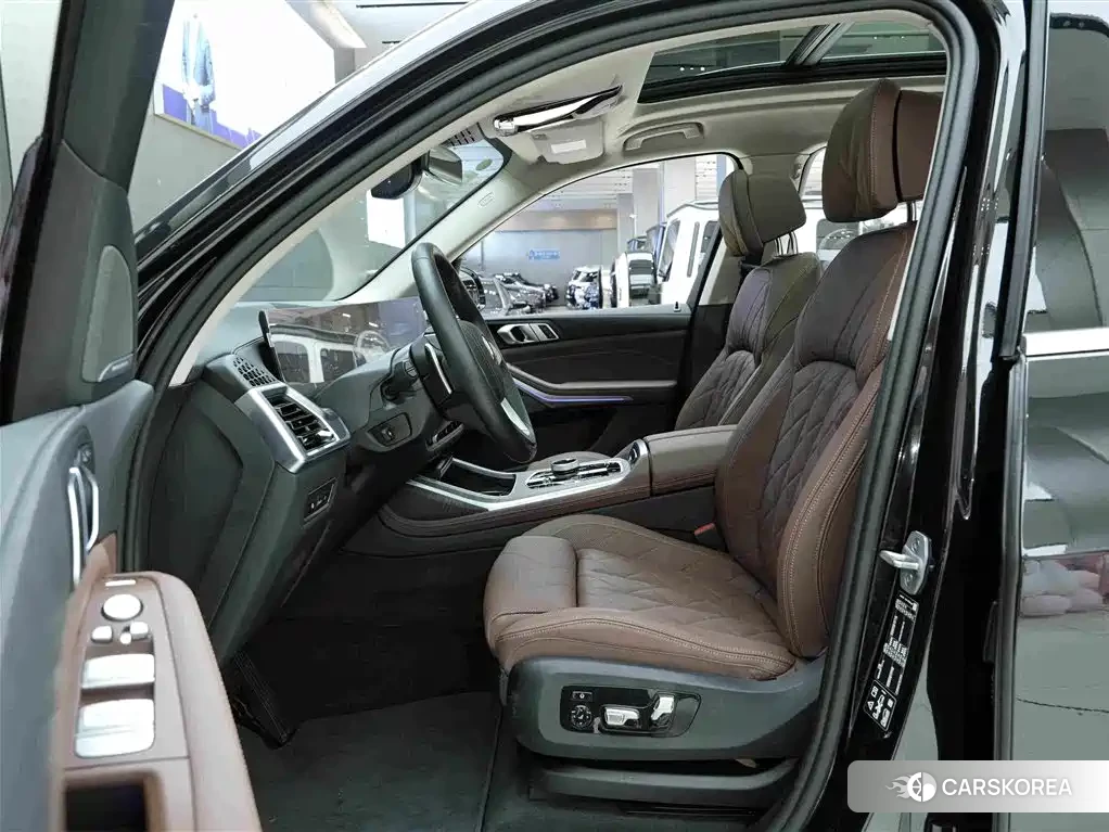 BMW X7 id 4553945 из Китая 9