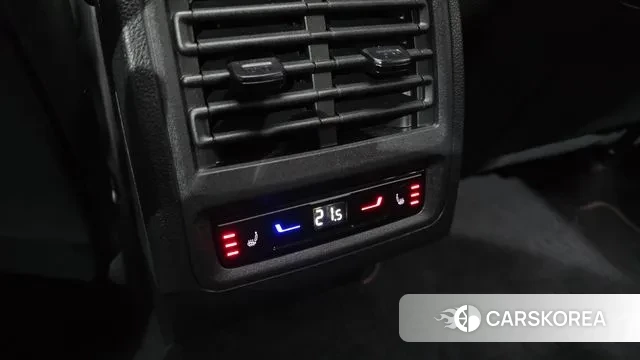 Volkswagen Golf 8th Generation id 3378099 из Кореи 9