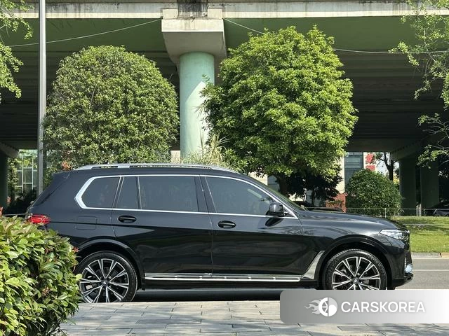 BMW X7 id 4258575 из Китая 9