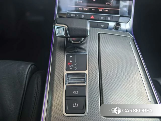 Audi A6L id 4278006 из Китая 9