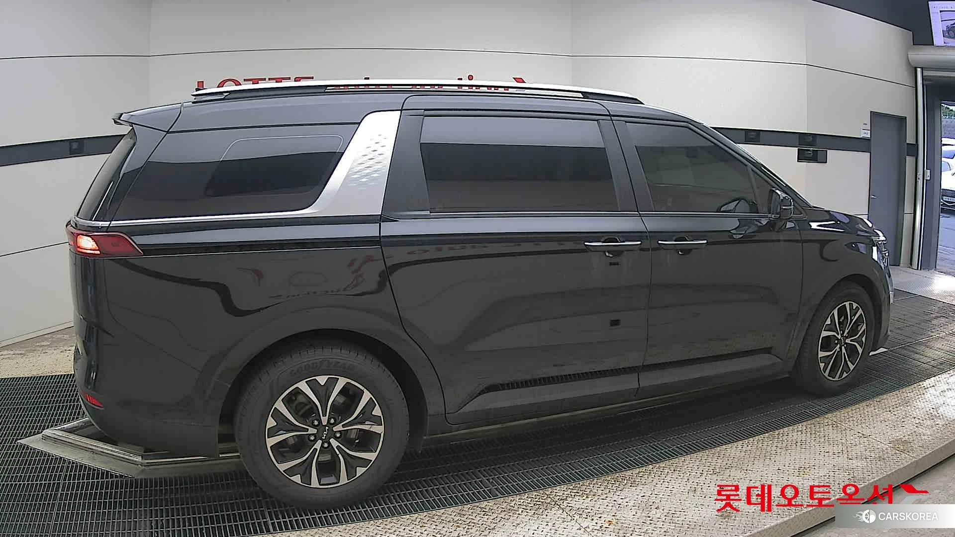 Kia Carnival id 4296858 из Кореи 9