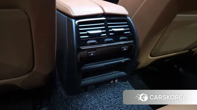 BMW 5 Series (G30) id 3676917 из Кореи 9