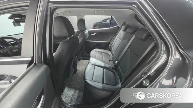 Kia Stonic id 4937359 из Кореи 9