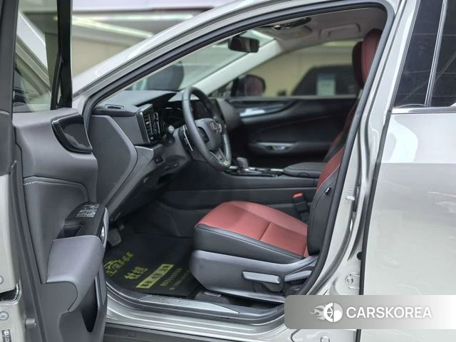 Lexus NX id 4277479 из Китая 9