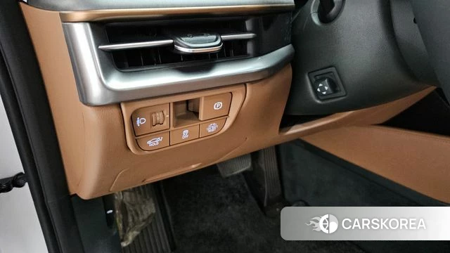 Hyundai Grandeur Hybrid (GN7) id 3952947 из Кореи 9