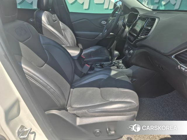Jeep Cherokee (KL) id 4298814 из Кореи 9