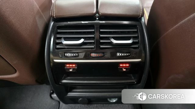 BMW 5 Series (G30) id 3873452 из Кореи 9