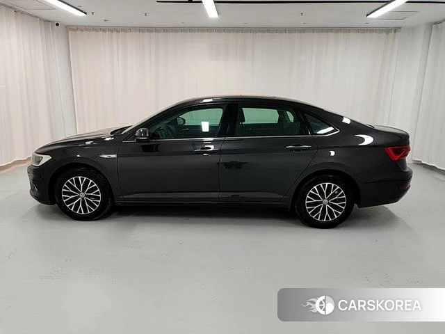 Volkswagen Sagitar id 4238282 из Китая 9