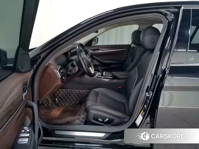 BMW 5 series PHEV id 4273307 из Китая 9