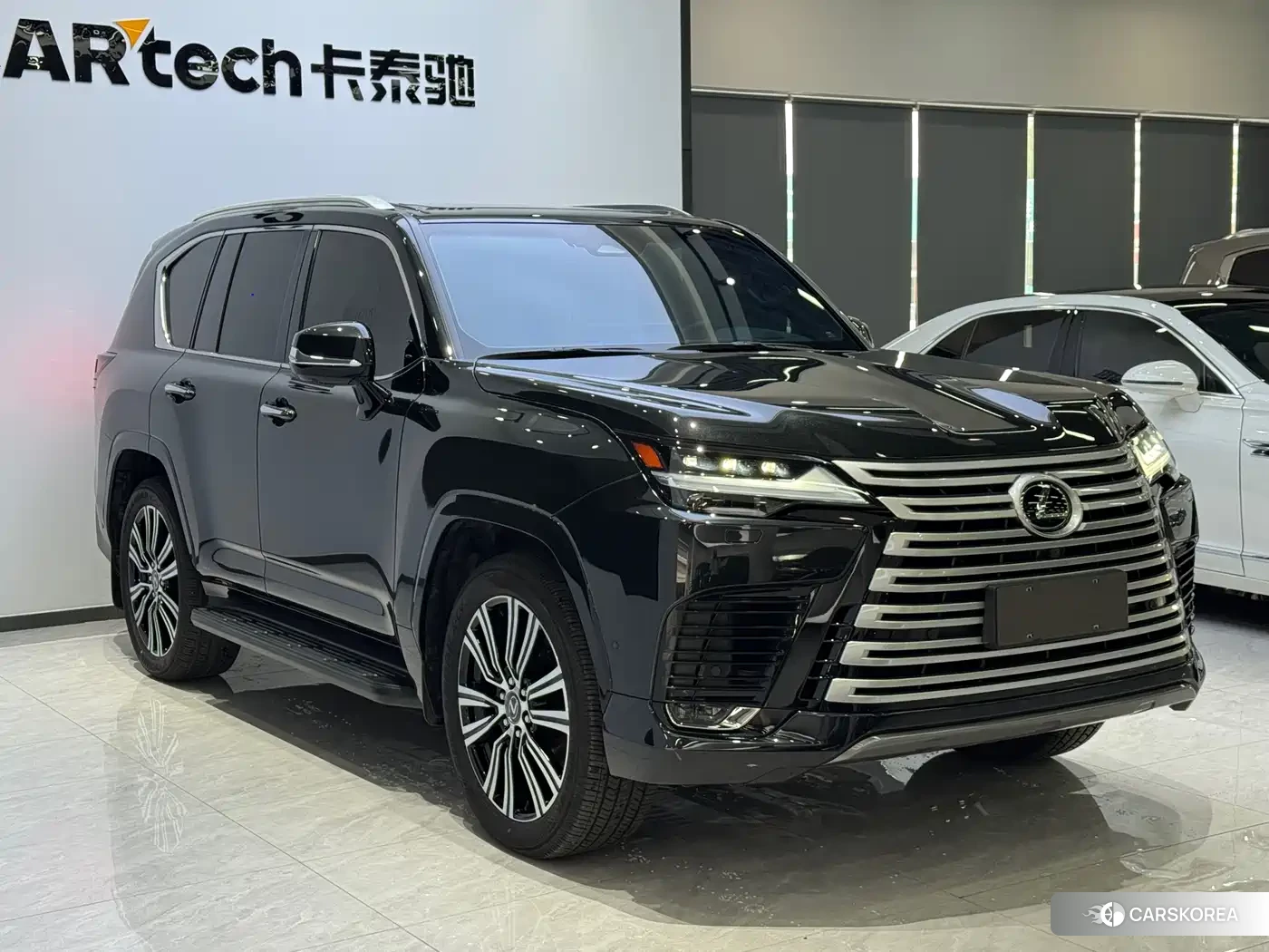 Lexus LX id 4583664 из Китая 9