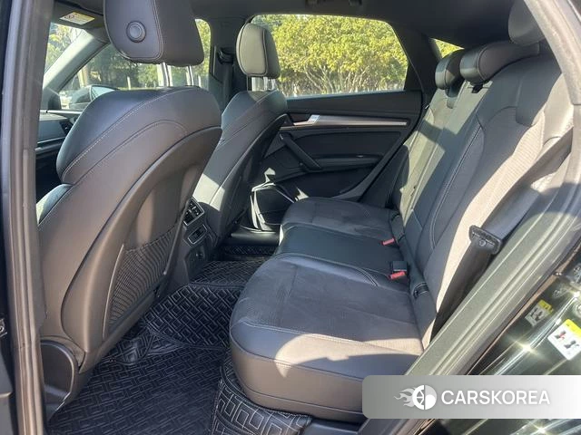 Audi Q5L Sportback id 4242077 из Китая 9